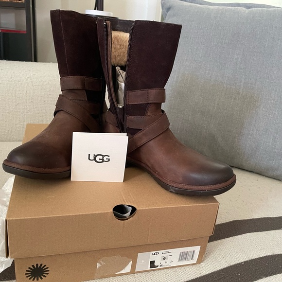 Brand new UGG in two colours… - Picture 6 of 10